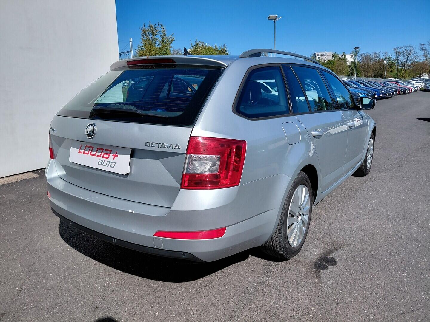 O419V08336_11.webp_OCTAVIA Ambition Plus 1.6 TDI 66 kW manuál