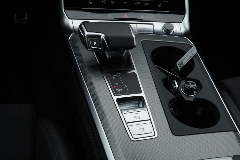 O519V00485_37.webp_A6 ALLROAD QUATTRO ALLROAD 55 TFSI 3.0 TFSI 250 kW automat, DPH