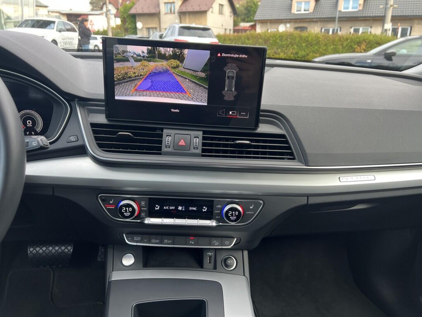 O519V00486_19.webp_Q5  2.0 TDI 150 kW automat, DPH