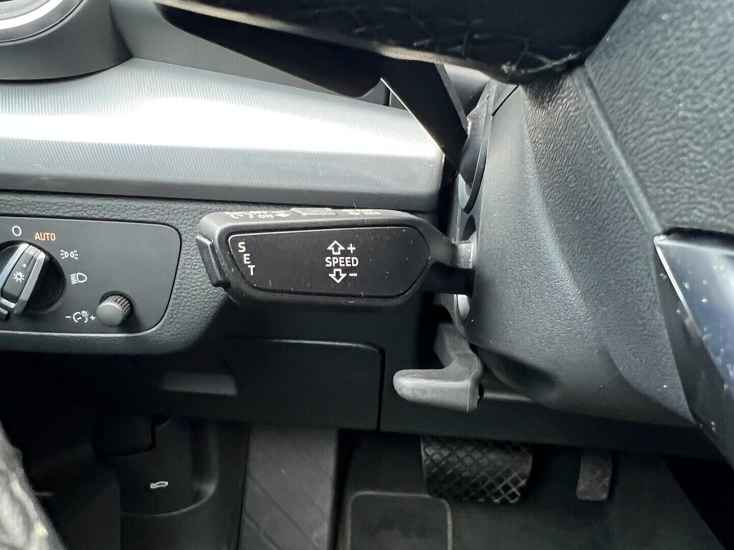 O519V00487_20.webp_Q5 S-line 2.0 TDI 150 kW automat, DPH