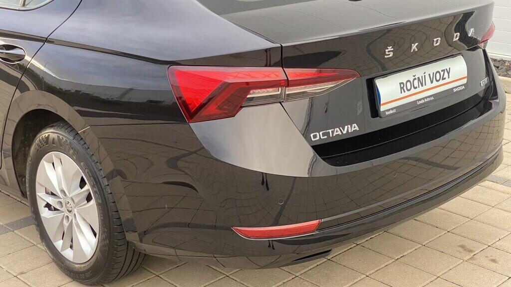 O619K01062_31.webp_OCTAVIA Active 1.5 TSI 110 kW automat, DPH