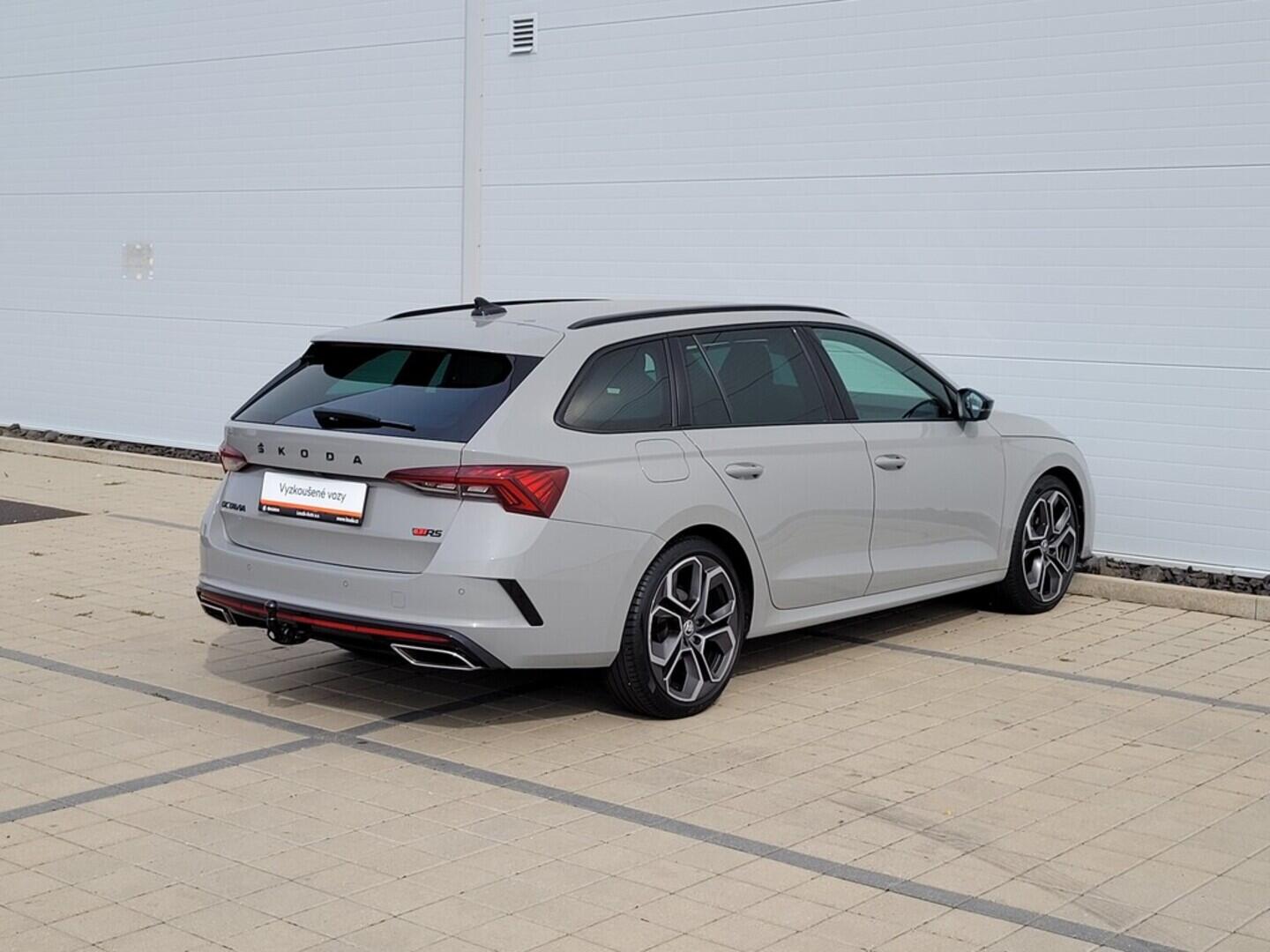O619K01096_14.webp_OCTAVIA RS 2.0 TDI 147 kW automat, DPH