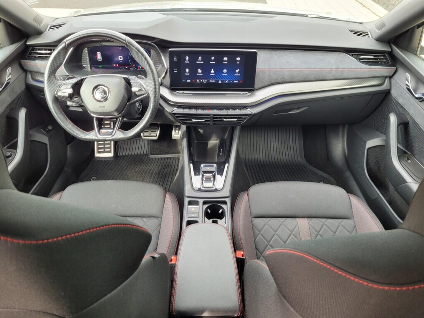 O619K01096_18.webp_OCTAVIA RS 2.0 TDI 147 kW automat, DPH
