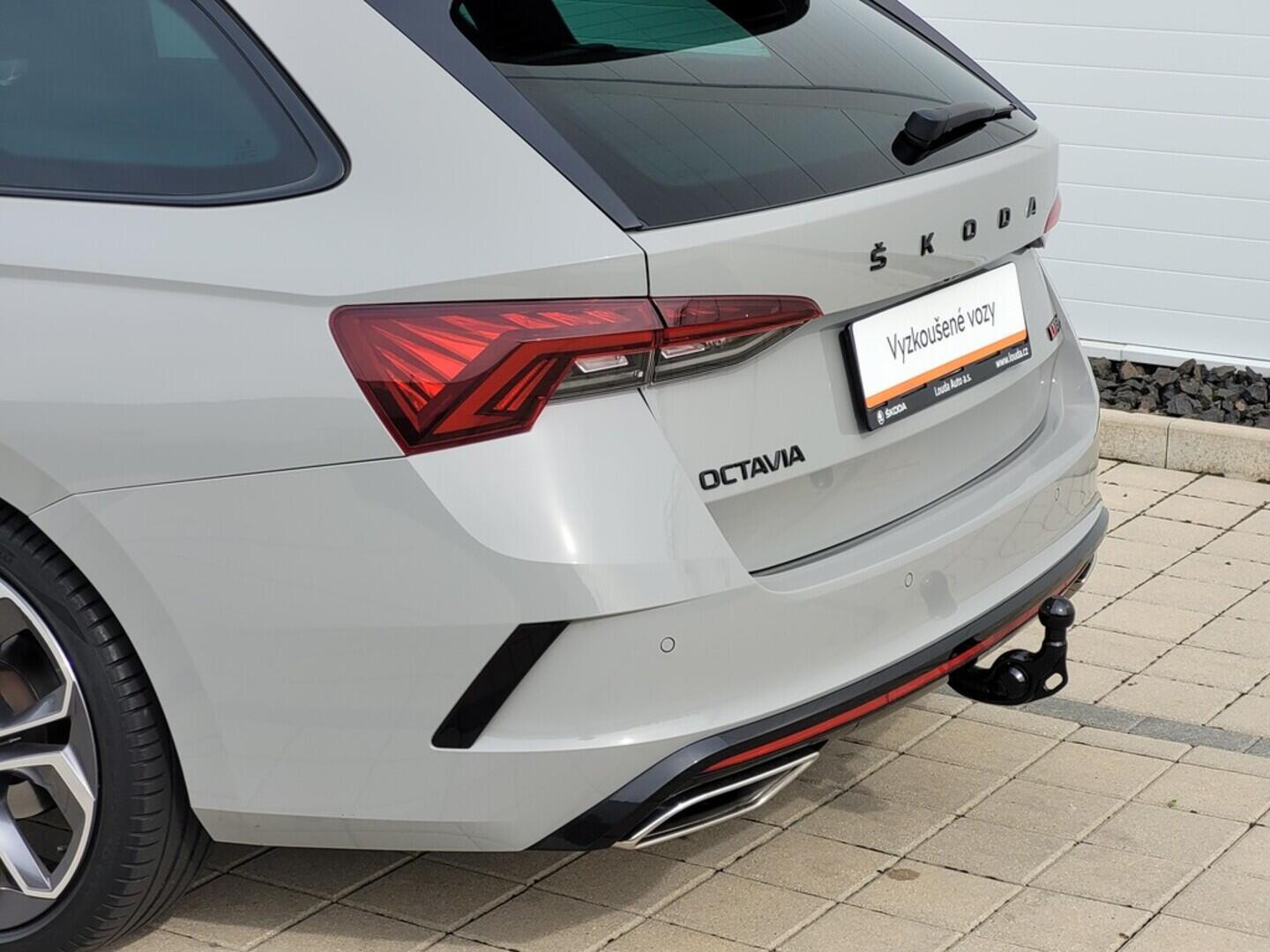 O619K01096_32.webp_OCTAVIA RS 2.0 TDI 147 kW automat, DPH