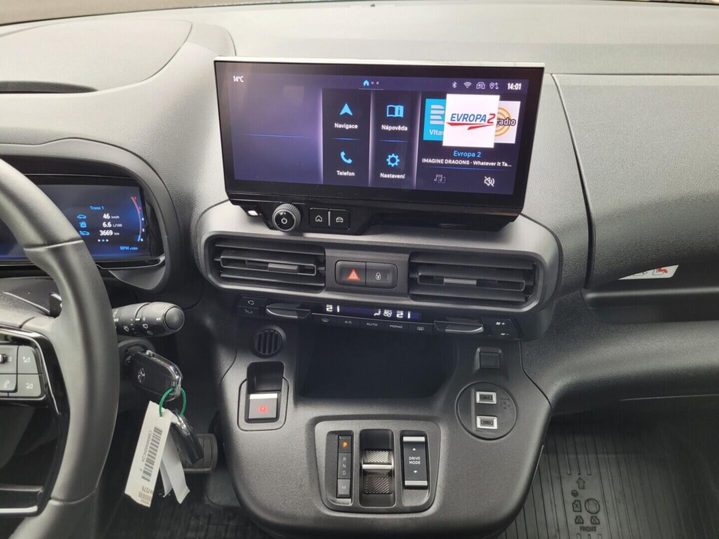 O619K01099_27.webp_PROACE CITY CrewCab Active 1.5 D-4D 96 kW automat, DPH