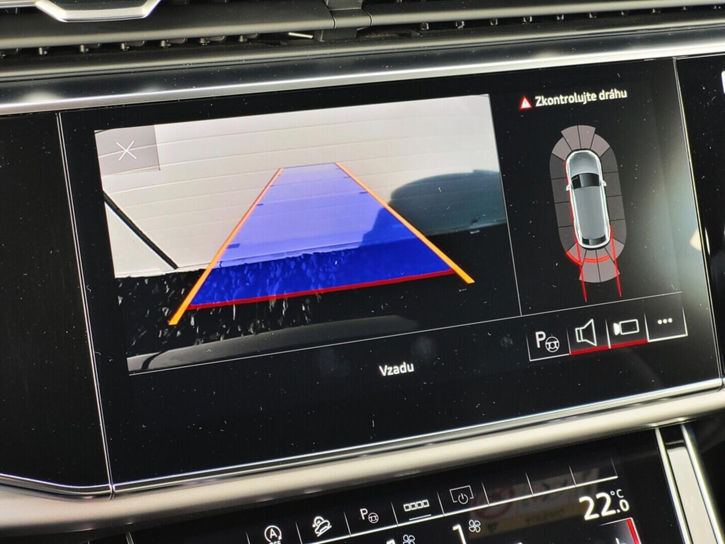 O619K01101_24.webp_Q8  3.0 TFSI 250 kW automat, DPH