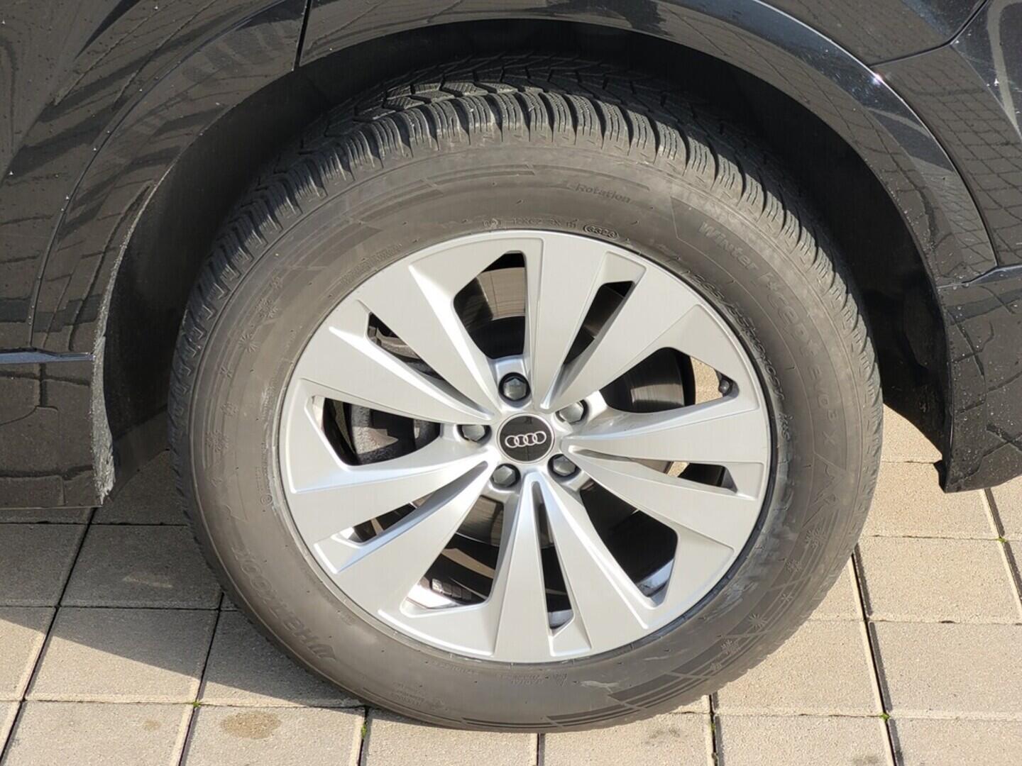 O619K01101_32.webp_Q8  3.0 TFSI 250 kW automat, DPH