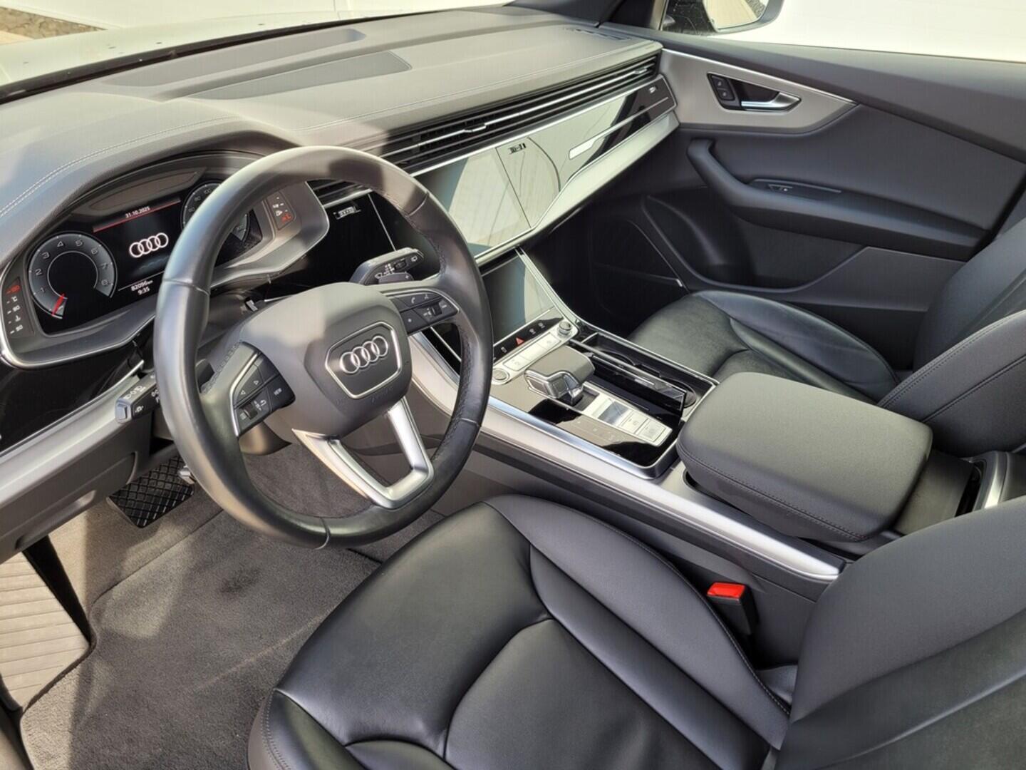 O619K01101_36.webp_Q8  3.0 TFSI 250 kW automat, DPH