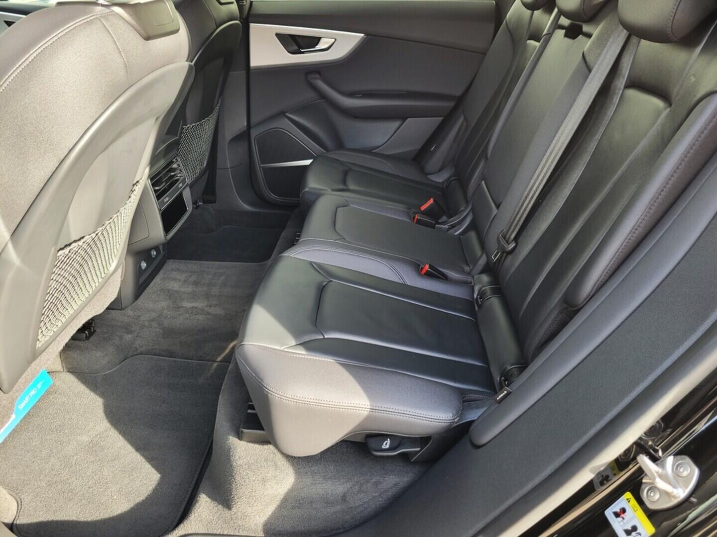 O619K01101_38.webp_Q8  3.0 TFSI 250 kW automat, DPH