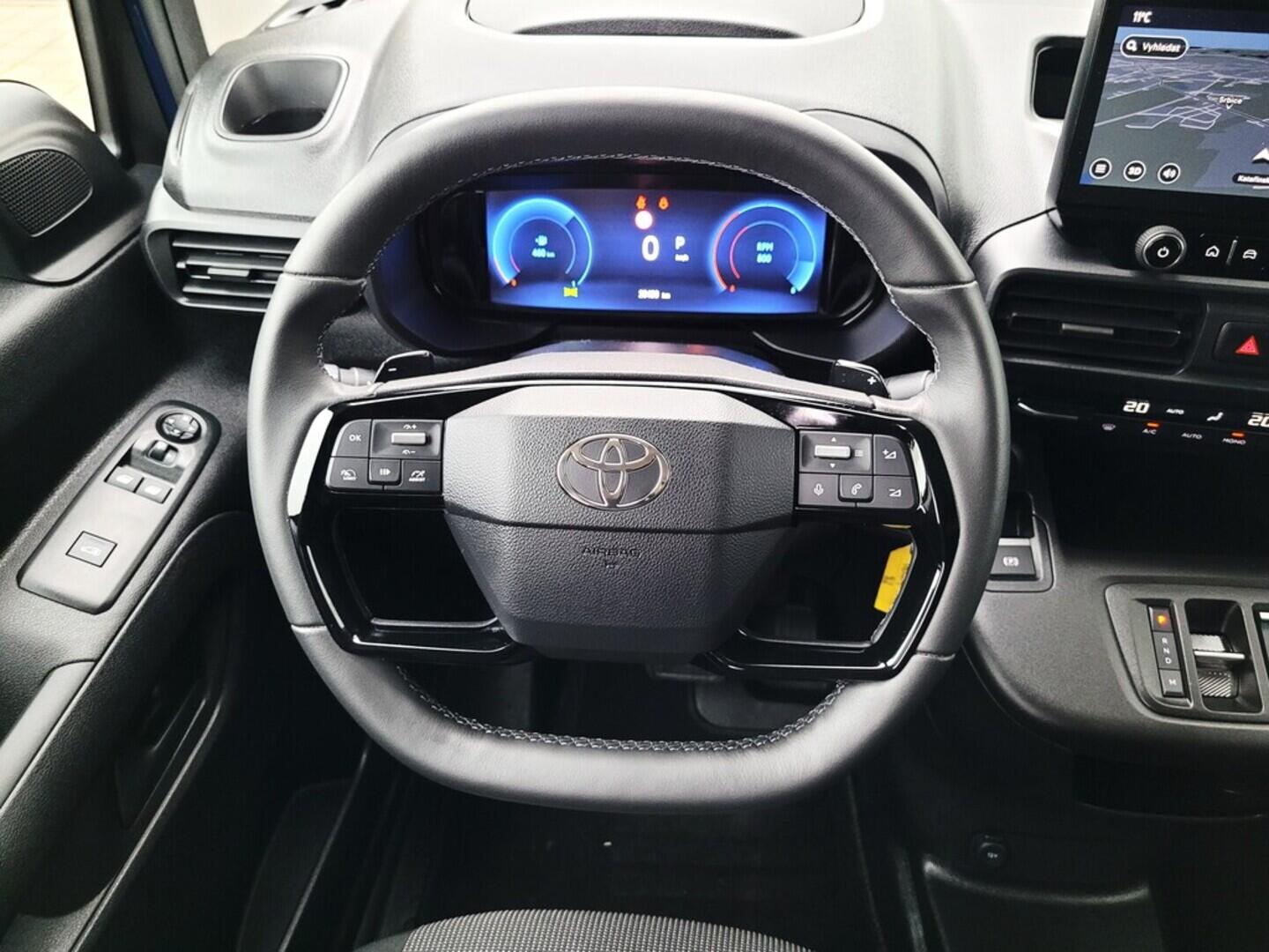 O619K01102_18.webp_PROACE CITY CrewCab 1.5 D-4D 96 kW automat, DPH