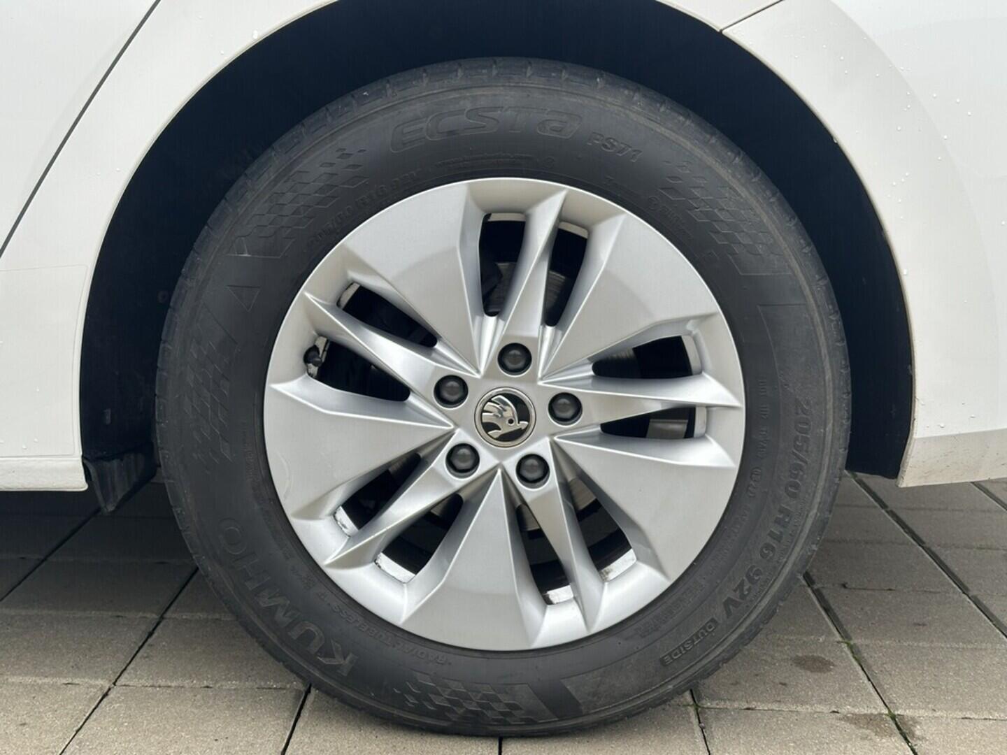 O619K01103_30.webp_OCTAVIA Ambition 2.0 TDI 85 kW manuál, DPH