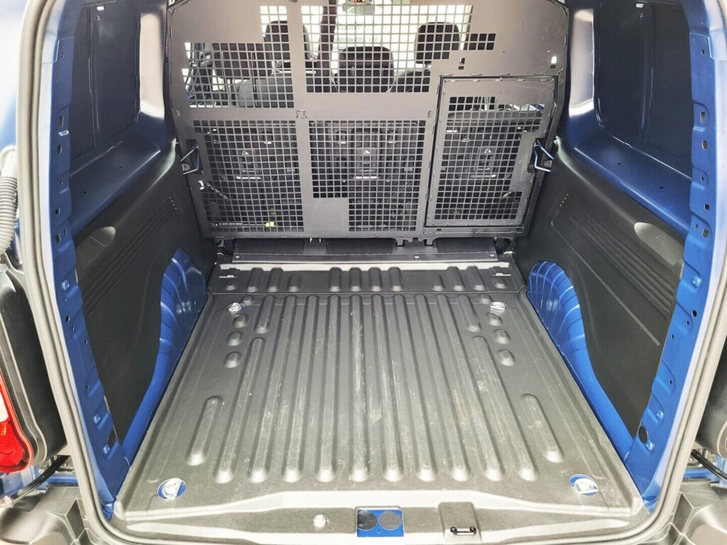 O619K01104_19.webp_PROACE CITY  1.5  96 kW automat, DPH