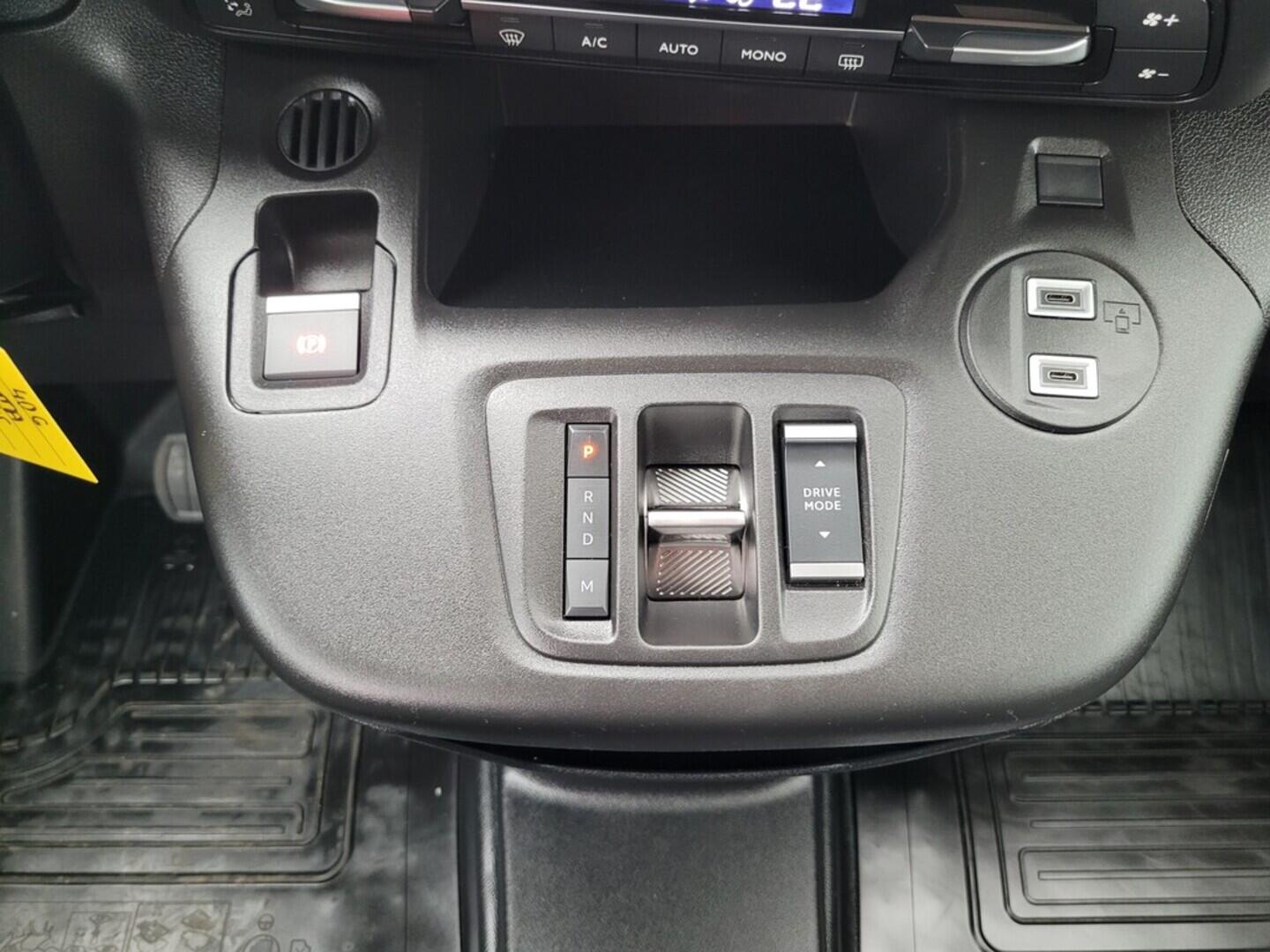 O619K01104_20.webp_PROACE CITY  1.5  96 kW automat, DPH