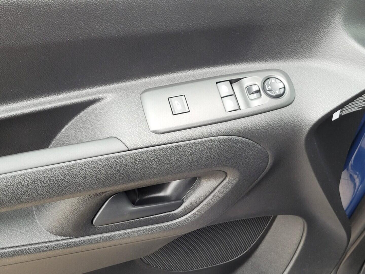 O619K01104_30.webp_PROACE CITY  1.5  96 kW automat, DPH