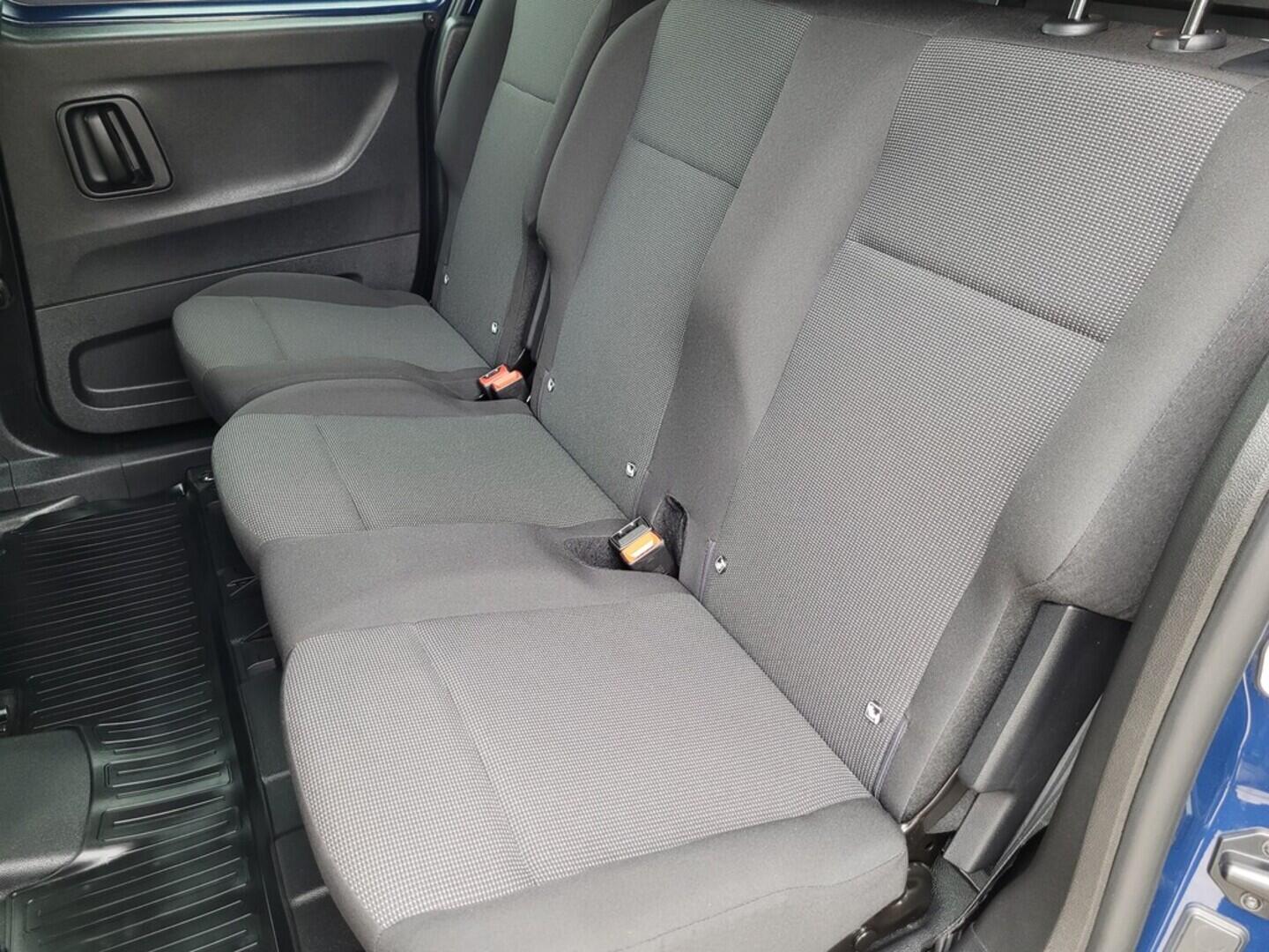 O619K01104_33.webp_PROACE CITY  1.5  96 kW automat, DPH