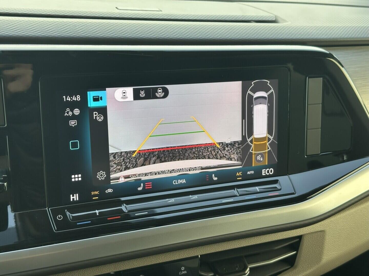 O619K01105_27.webp_MULTIVAN LONG LIFE 1,5 TSI PHEV 4M 1.5 TSI 130 kW automat, DPH