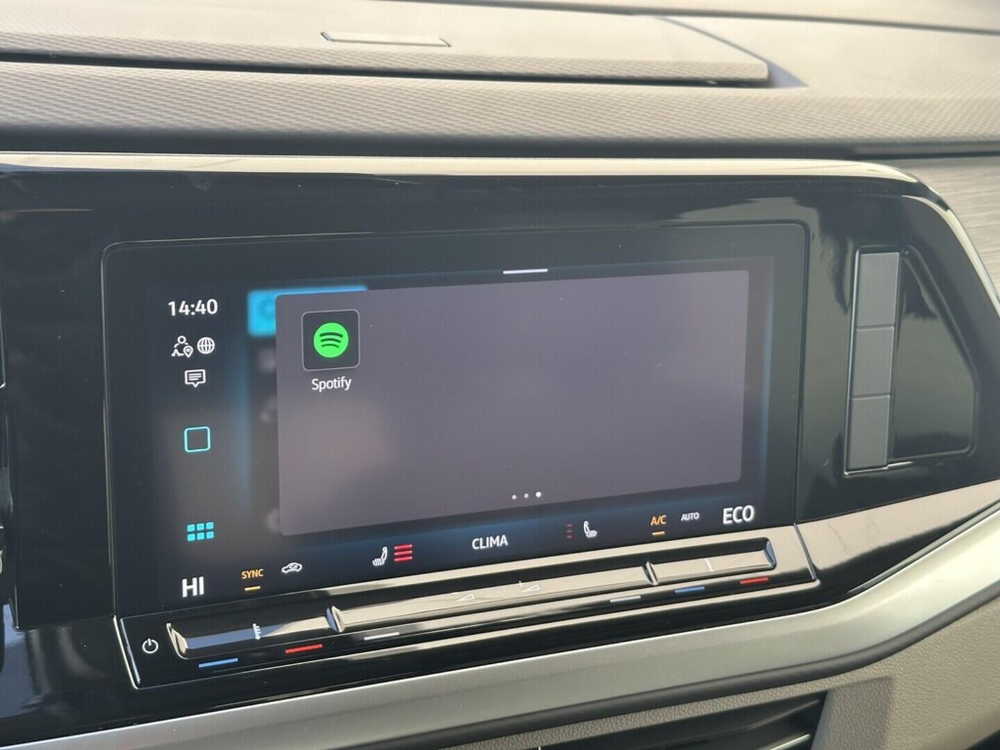 O619K01105_29.webp_MULTIVAN LONG LIFE 1,5 TSI PHEV 4M 1.5 TSI 130 kW automat, DPH