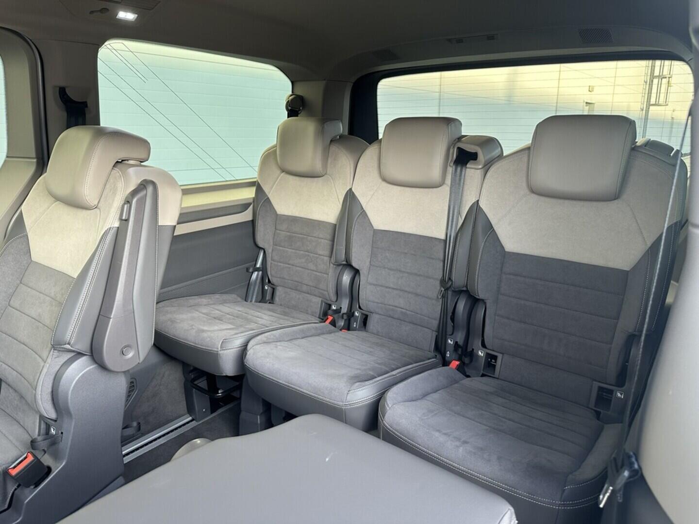 O619K01105_32.webp_MULTIVAN LONG LIFE 1,5 TSI PHEV 4M 1.5 TSI 130 kW automat, DPH