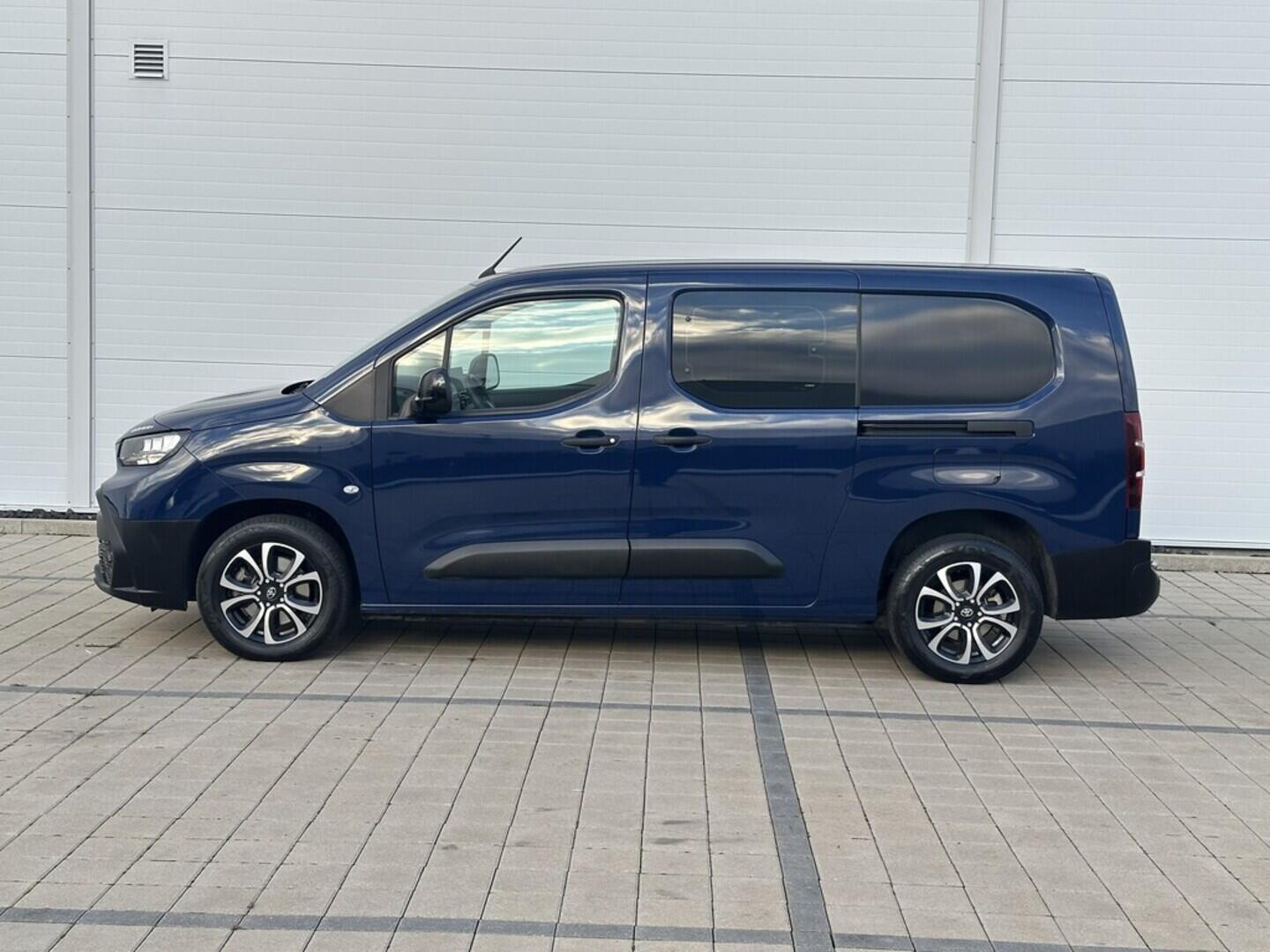 O619K01106_17.webp_PROACE CITY CrewCab Active 1.5  96 kW manuál, DPH