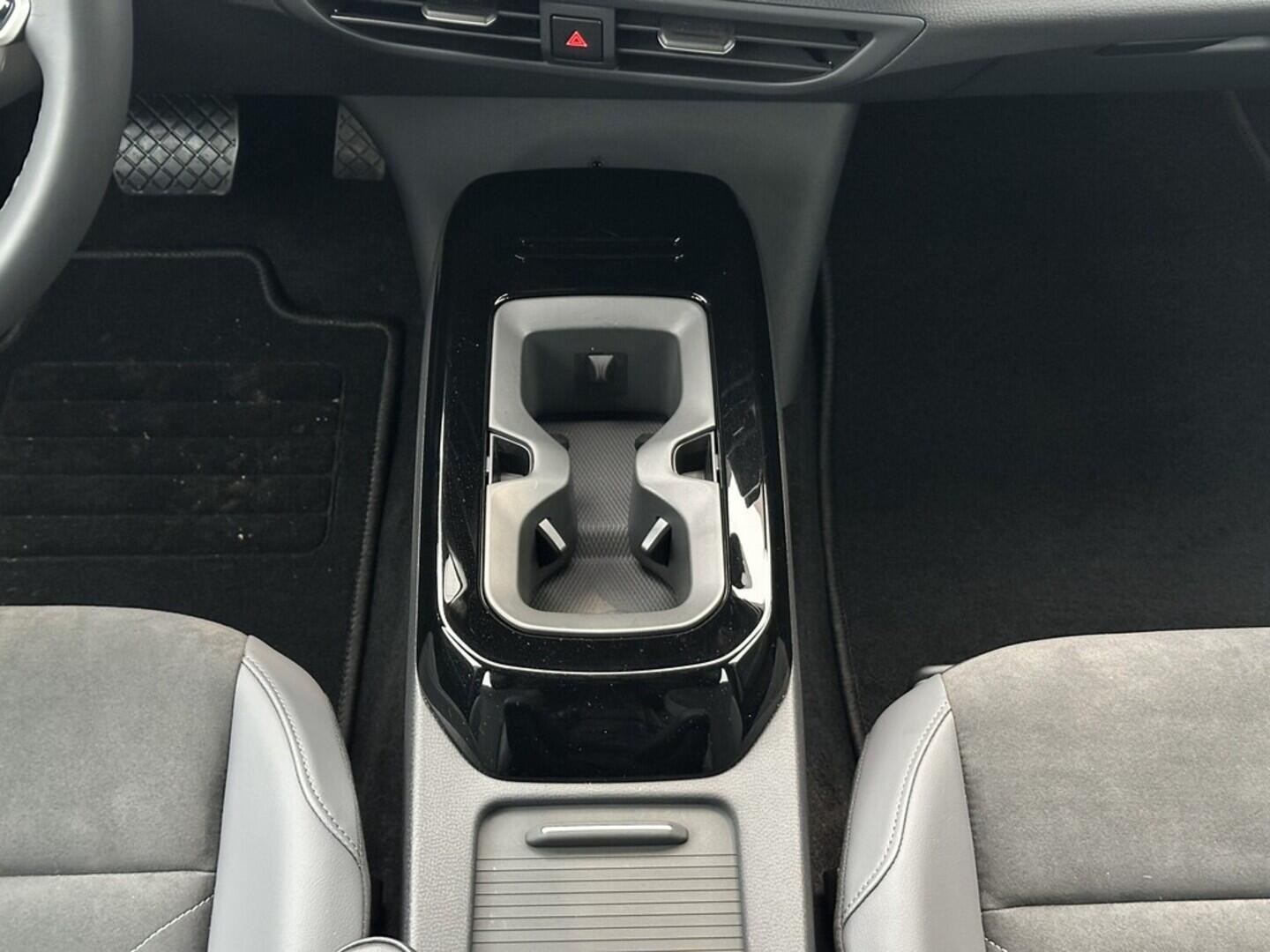 O619K01107_31.webp_ID.4 Pure D.4  125 kW automat, DPH