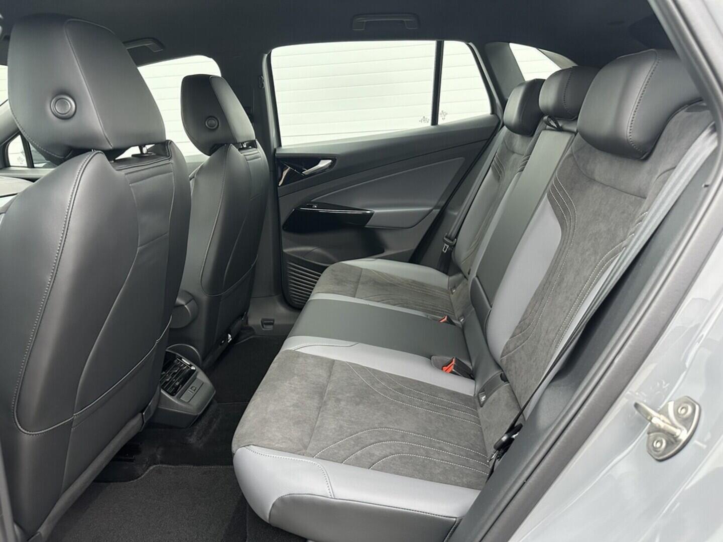 O619K01107_32.webp_ID.4 Pure D.4  125 kW automat, DPH