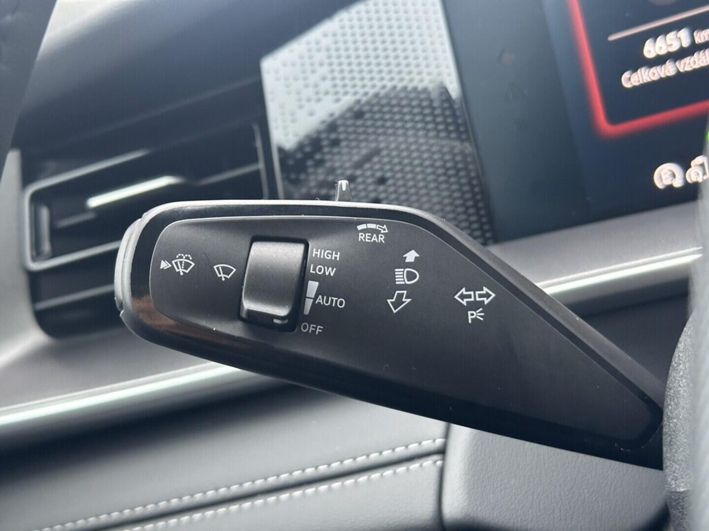 O619K01108_21.webp_TAYRON Life 1.5 TSI 110 kW automat, DPH