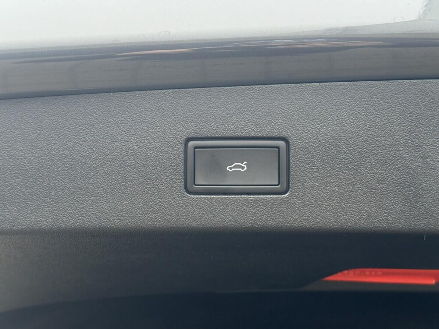 O619K01108_33.webp_TAYRON Life 1.5 TSI 110 kW automat, DPH