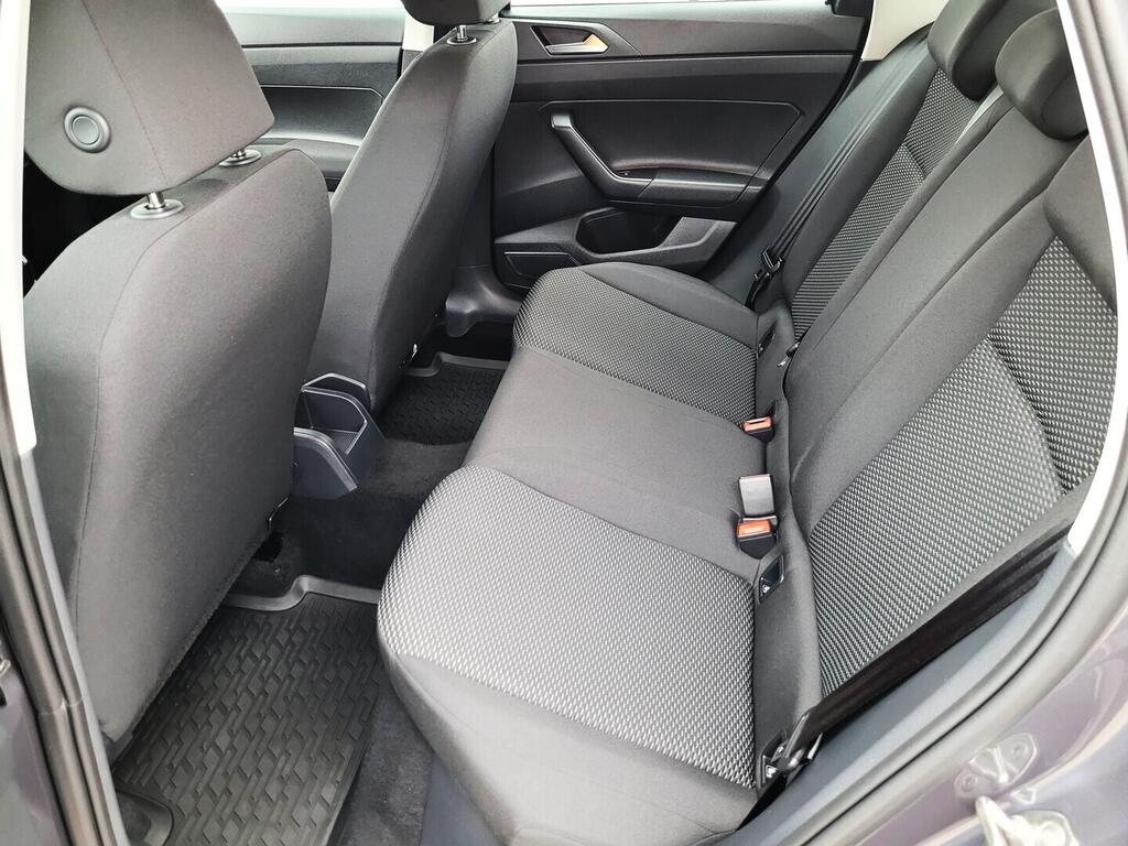 O619K01109_35.webp_TAIGO  1.0 TSI 70 kW manuál, DPH