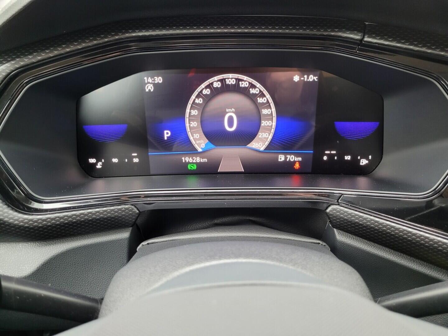 O619K01111_19.webp_T-CROSS Life 1.0 TSI 81 kW automat, DPH