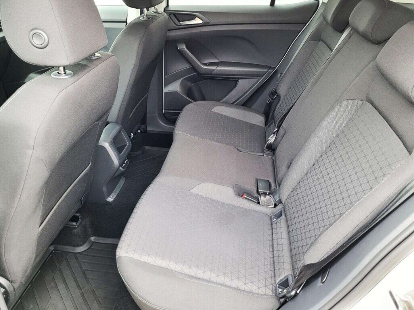 O619K01111_35.webp_T-CROSS Life 1.0 TSI 81 kW automat, DPH