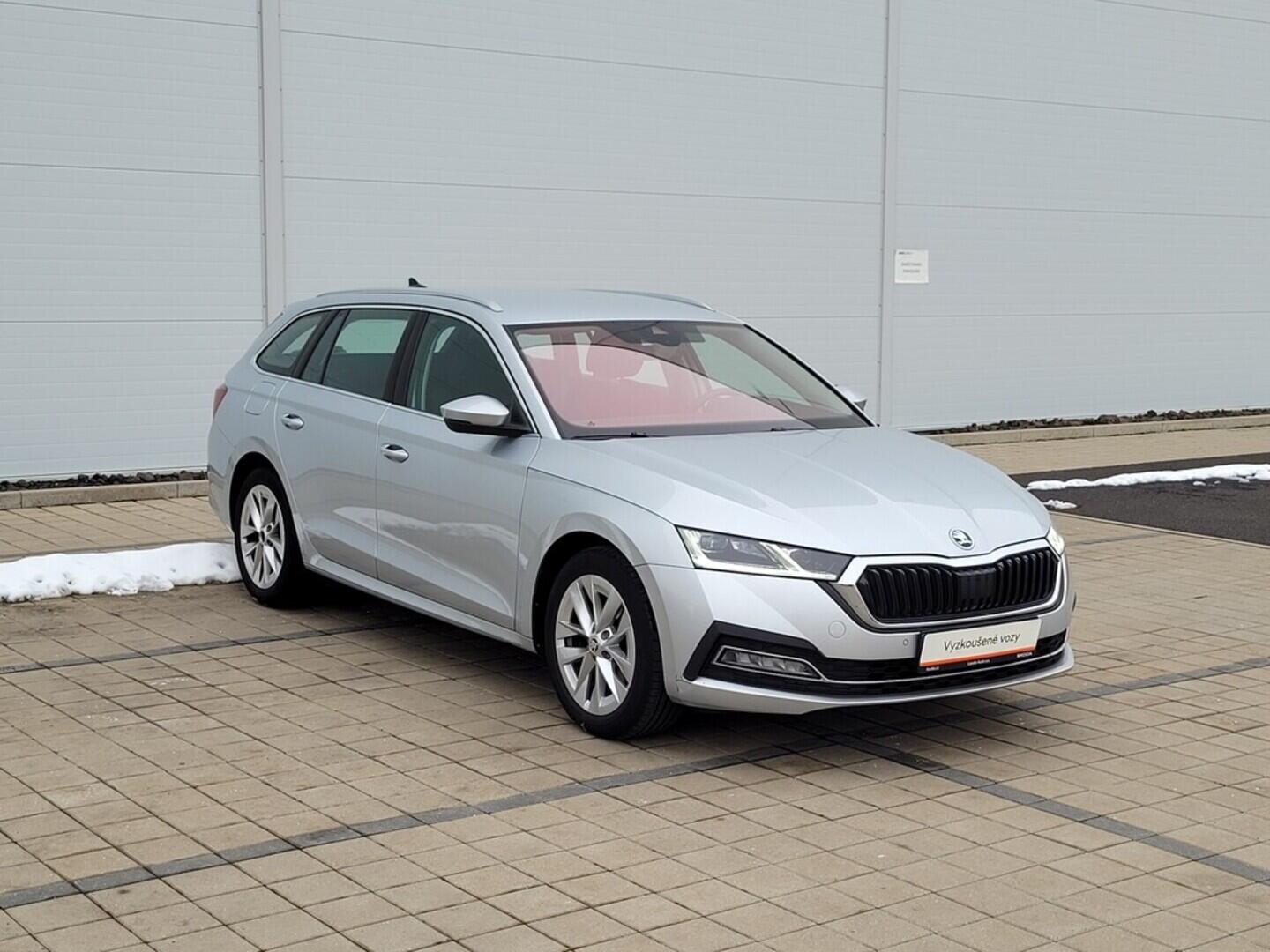 O619K01112_12.webp_OCTAVIA Style 1.5 TSI 110 kW manuál, DPH