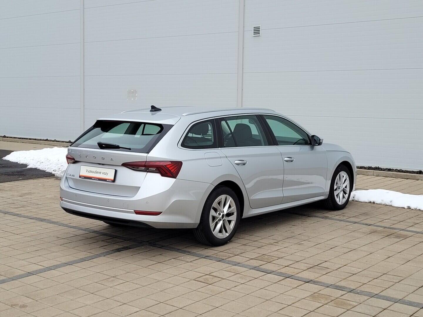 O619K01112_14.webp_OCTAVIA Style 1.5 TSI 110 kW manuál, DPH