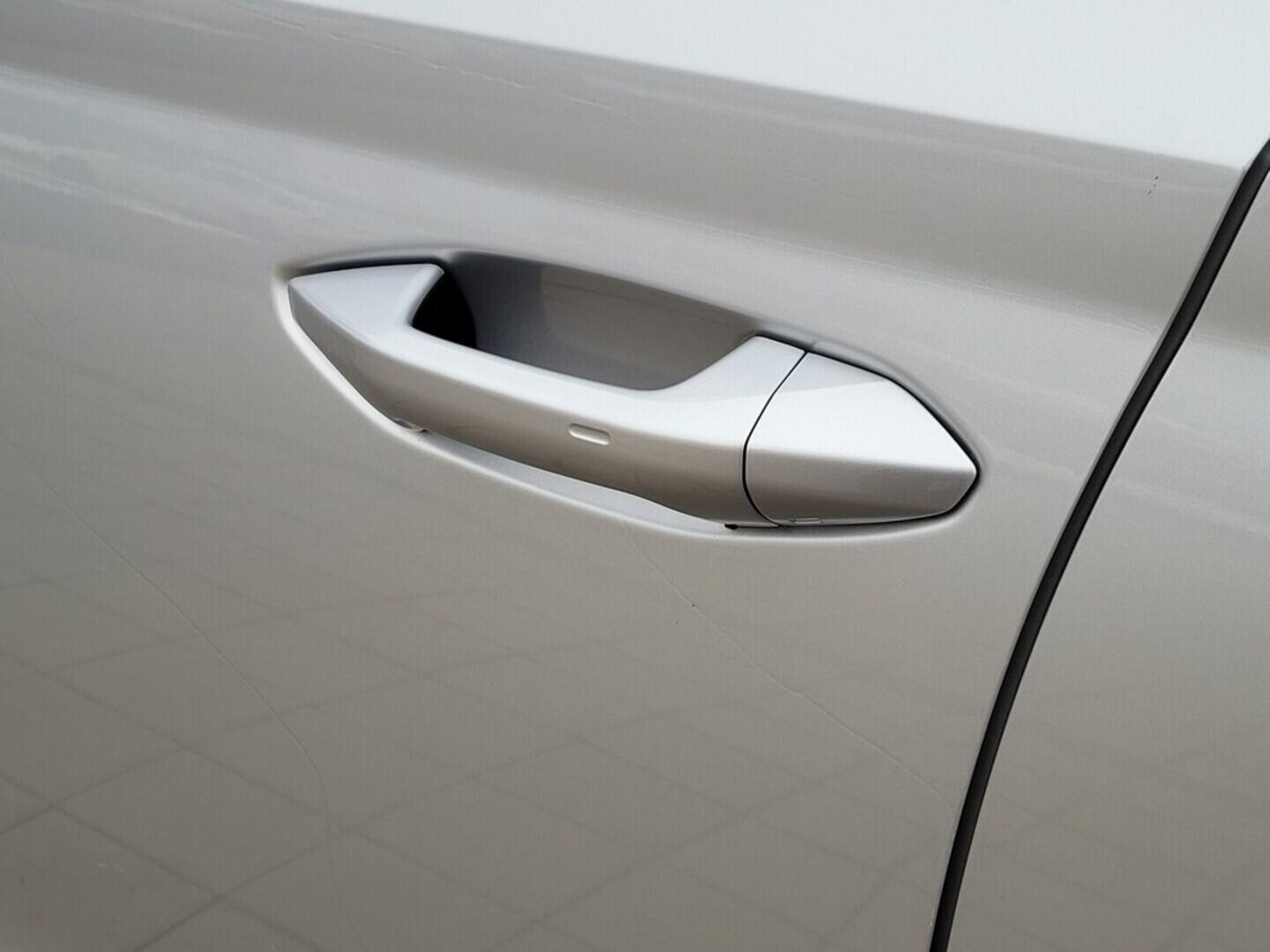 O619K01112_33.webp_OCTAVIA Style 1.5 TSI 110 kW manuál, DPH