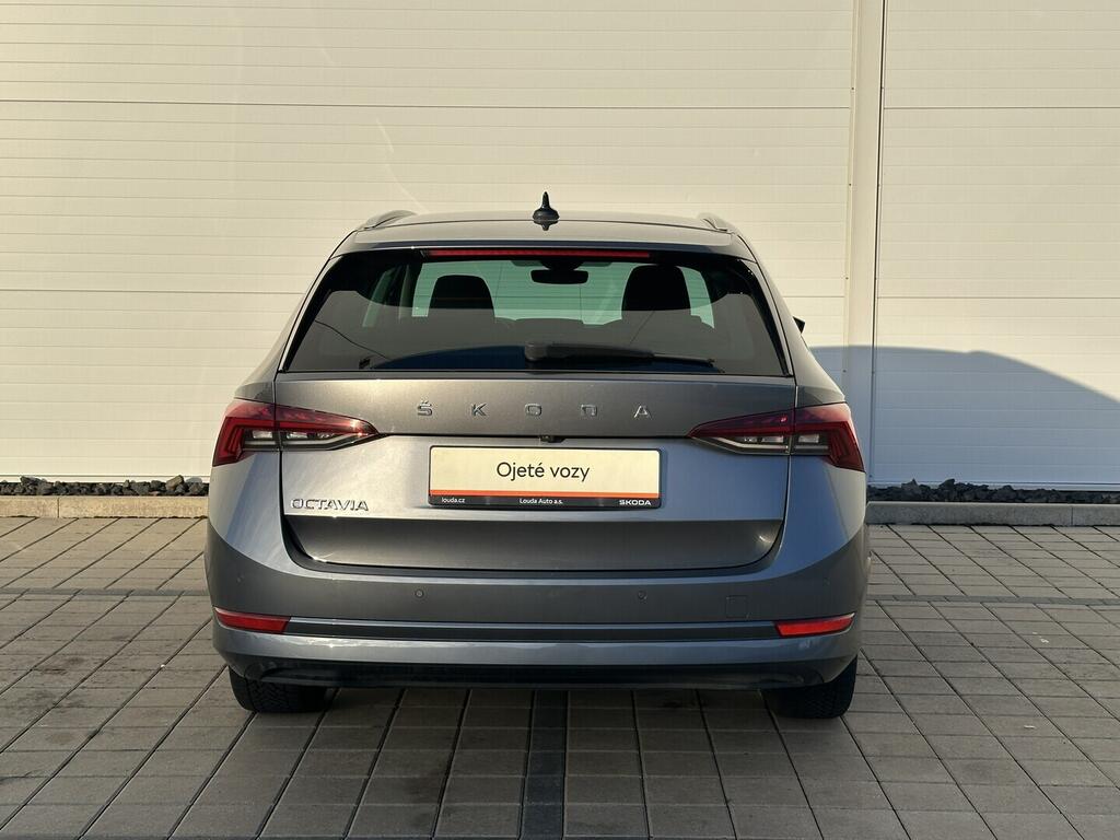 O619K01114_15.webp_OCTAVIA Style 2.0 TDI 85 kW manuál, DPH