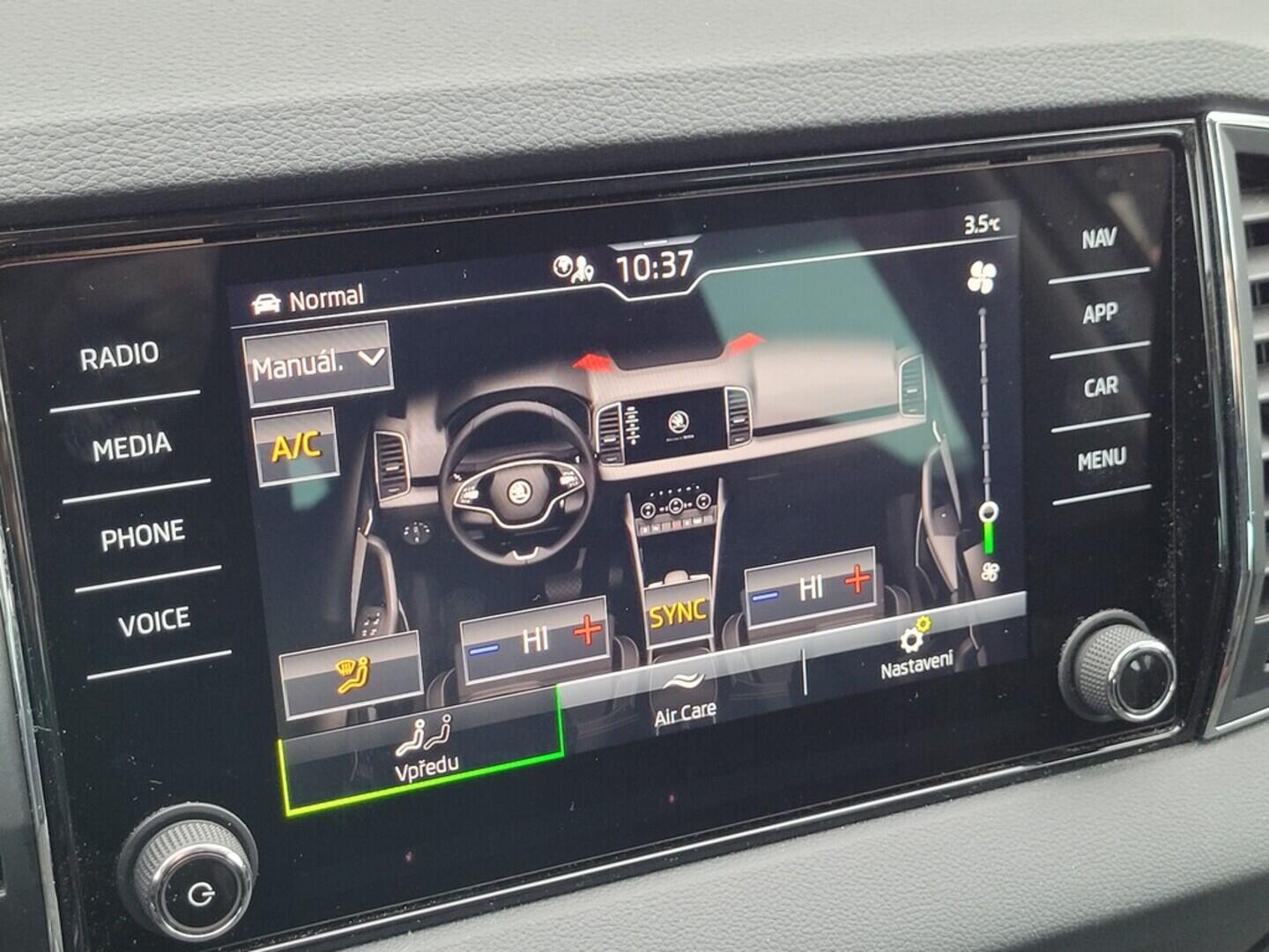 O619K01116_30.webp_KAROQ Style 1.5 TSI 110 kW automat, DPH