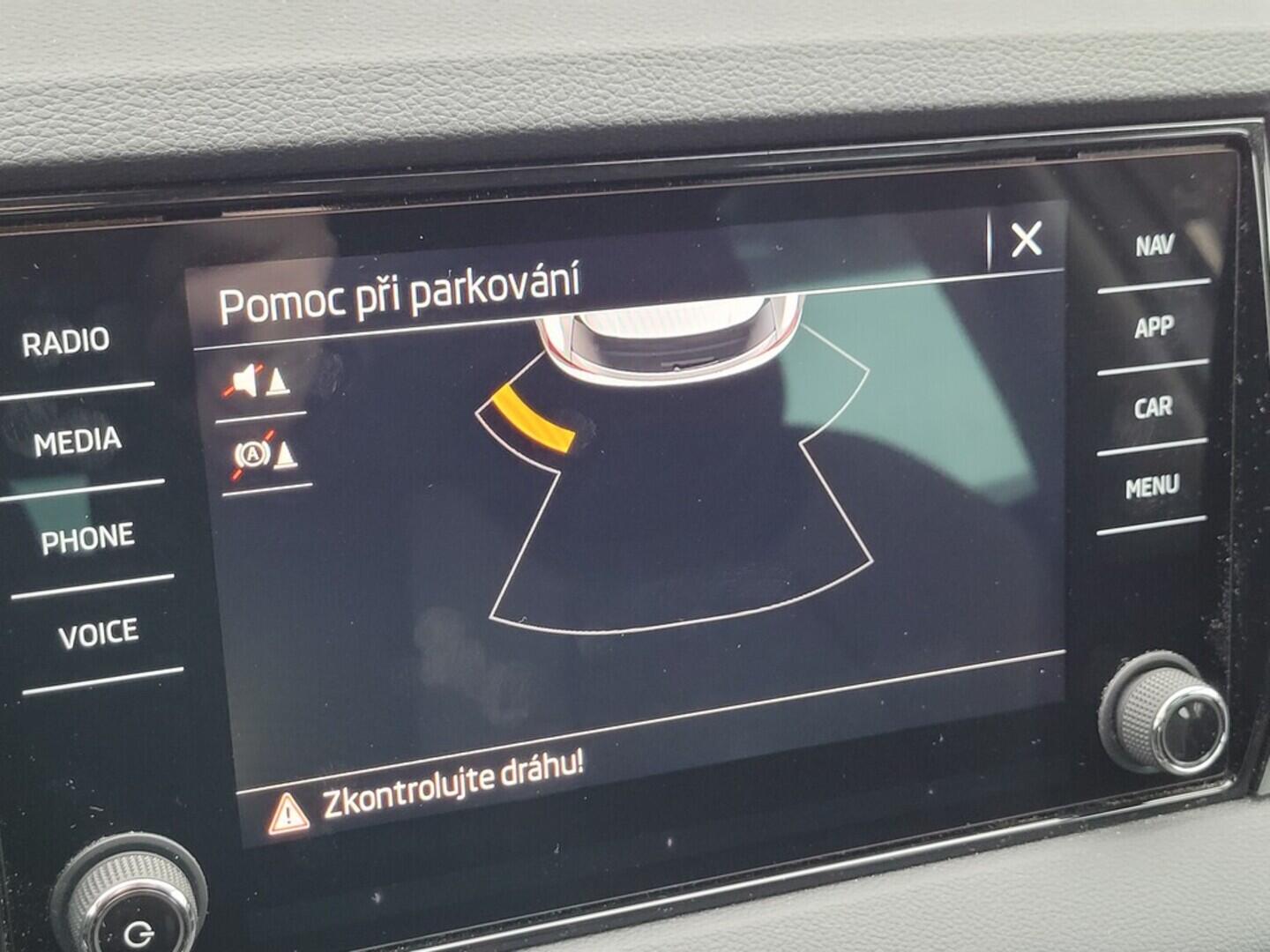 O619K01116_32.webp_KAROQ Style 1.5 TSI 110 kW automat, DPH