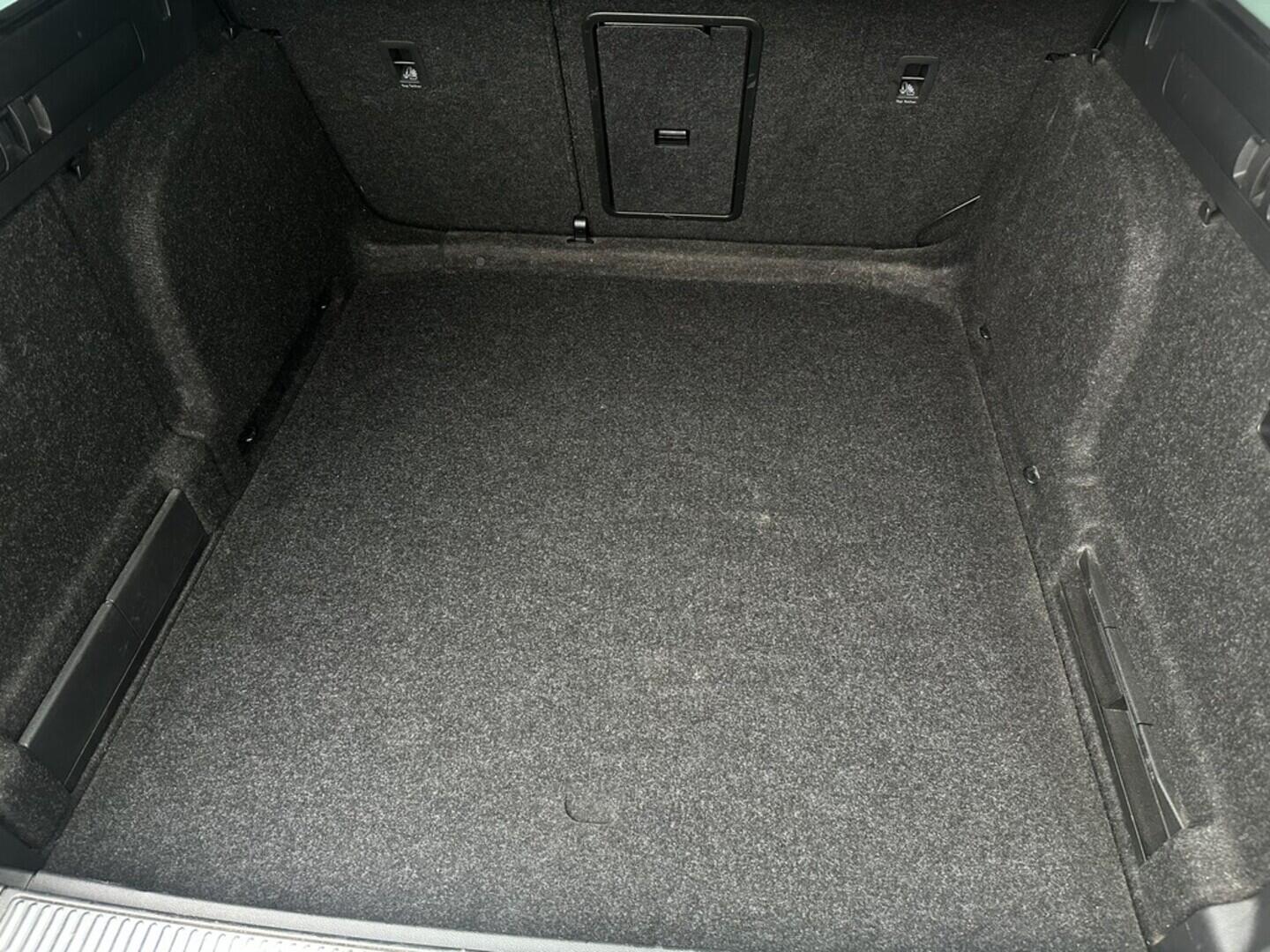 O619K01118_33.webp_SUPERB Style 2.0 TDI 110 kW automat, DPH