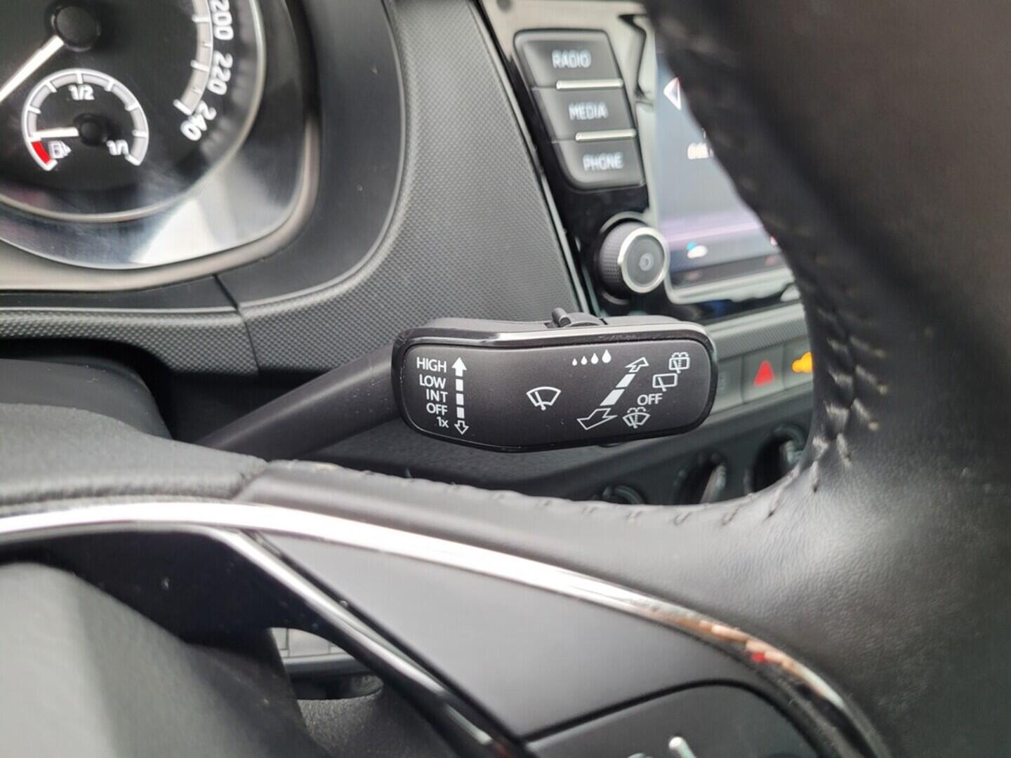 O619K01120_23.webp_FABIA  1.0 TSI 70 kW , DPH