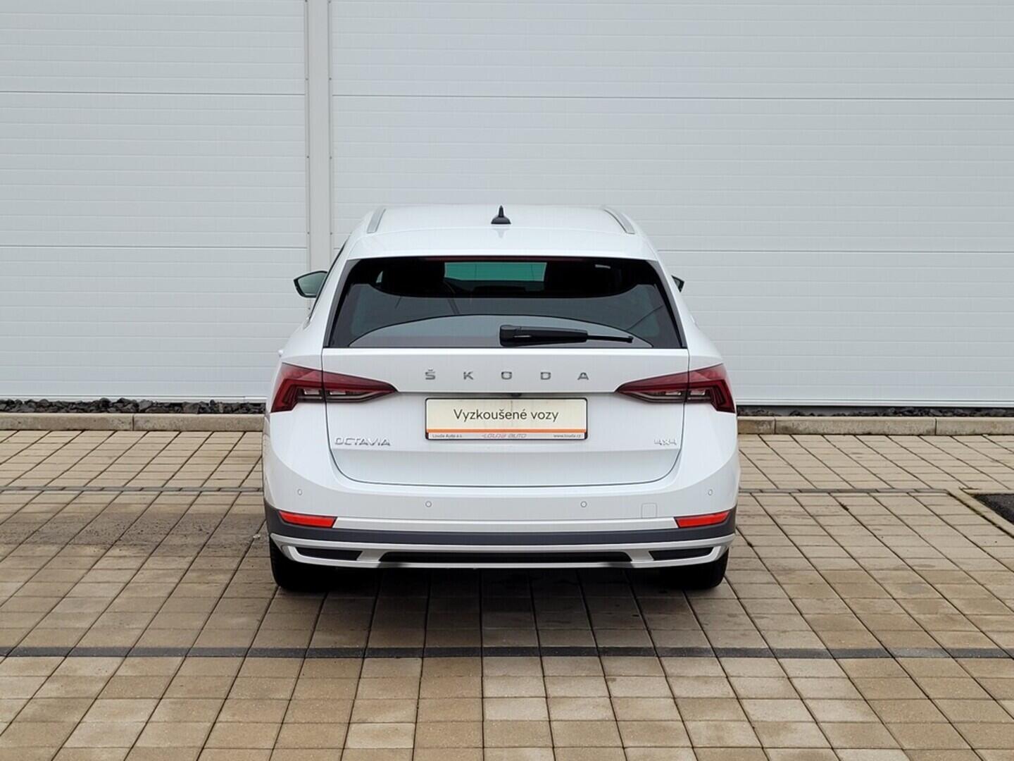 O619K01121_15.webp_OCTAVIA Scout 2.0 TDI 110 kW automat, DPH