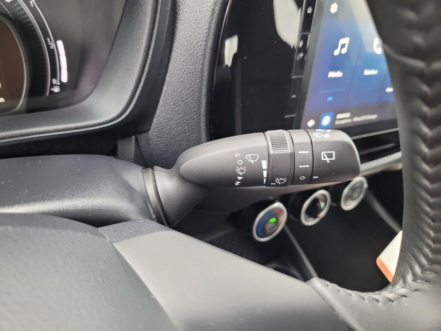 O619K01123_22.webp_AYGO X Comfort 1.0 VVT-i 53 kW manuál, DPH