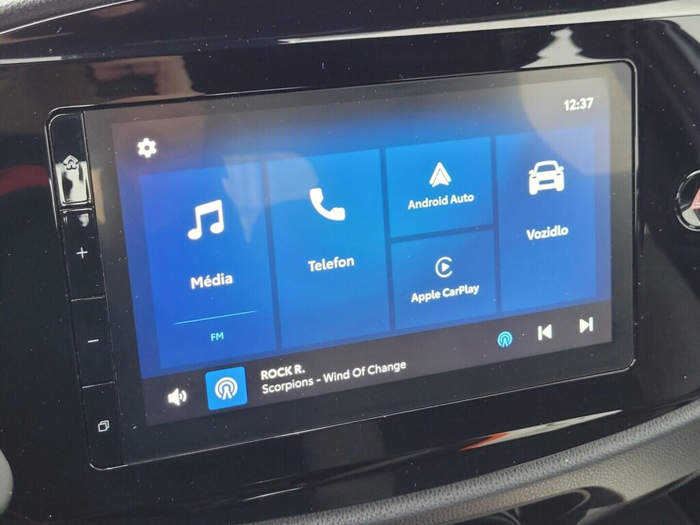 O619K01123_23.webp_AYGO X Comfort 1.0 VVT-i 53 kW manuál, DPH