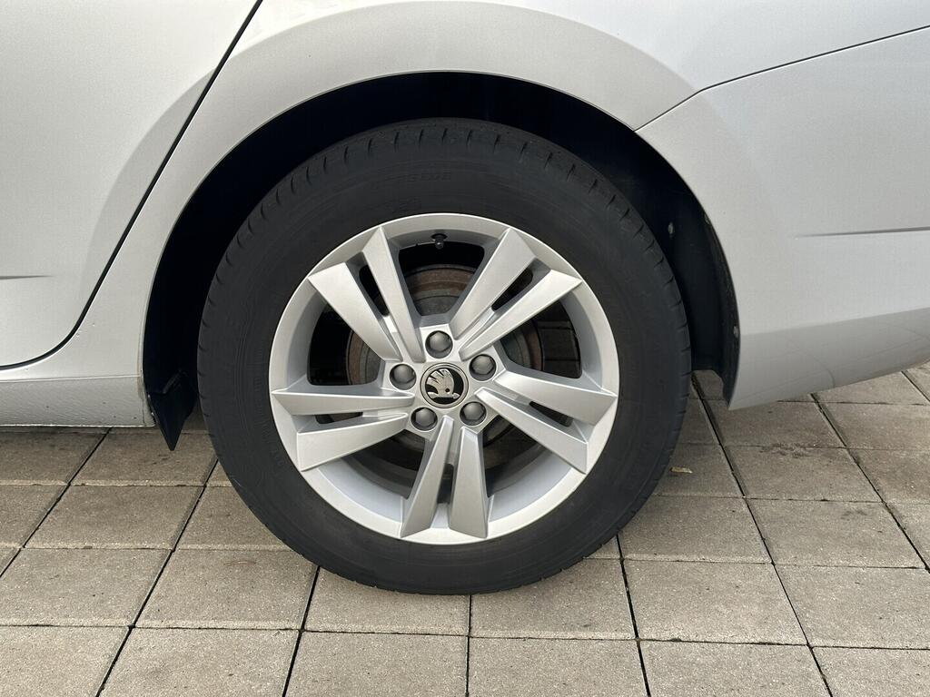 O619K01124_29.webp_FABIA Ambition 1.0 TSI 70 kW manuál, DPH