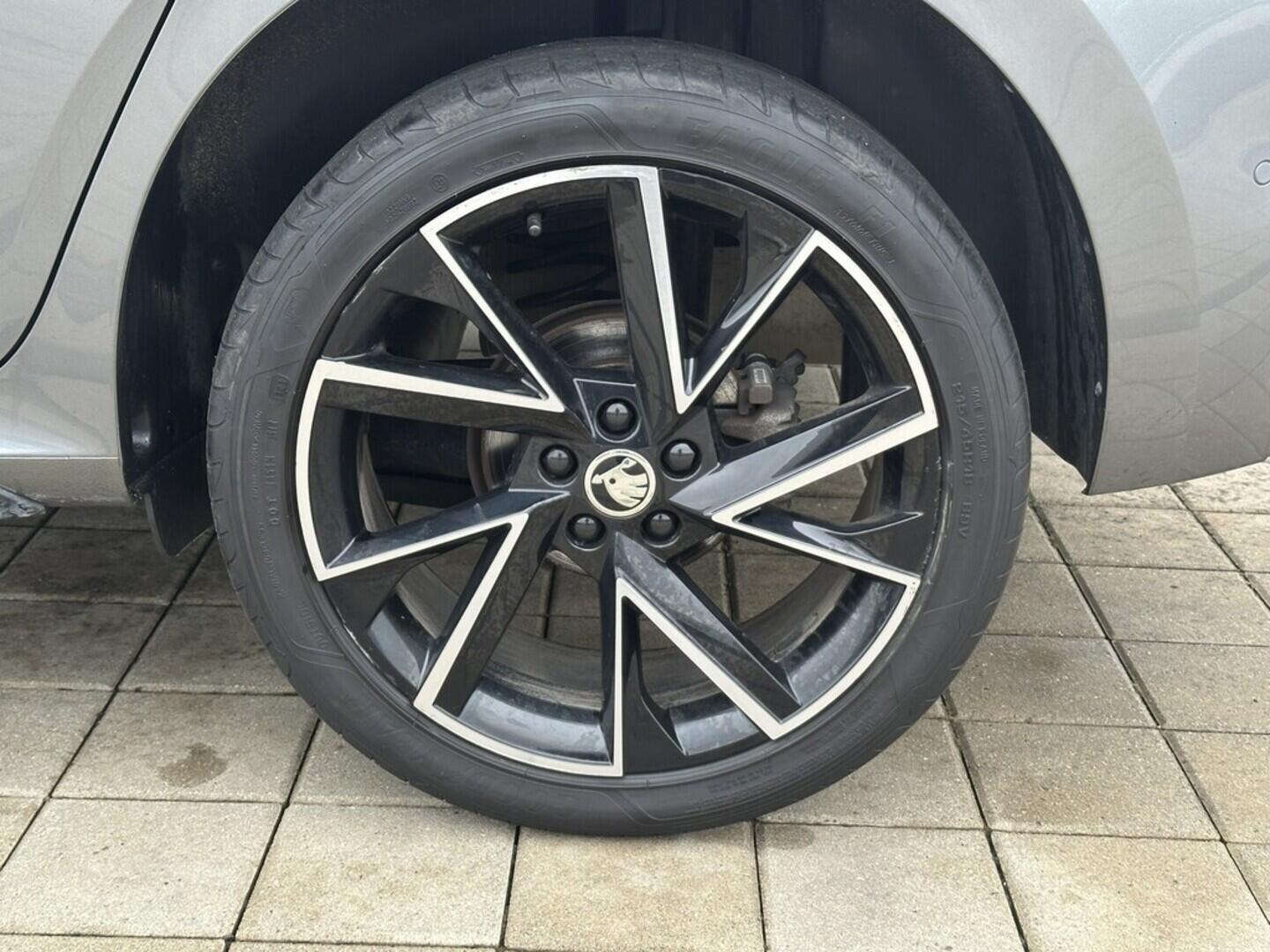 O619K01126_31.webp_KAMIQ Monte Carlo 1.5 TSI 110 kW automat, DPH