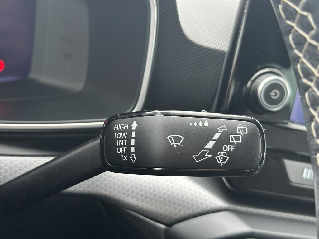 O619K01127_22.webp_LEON Style 1.0 TSI 81 kW manuál, DPH