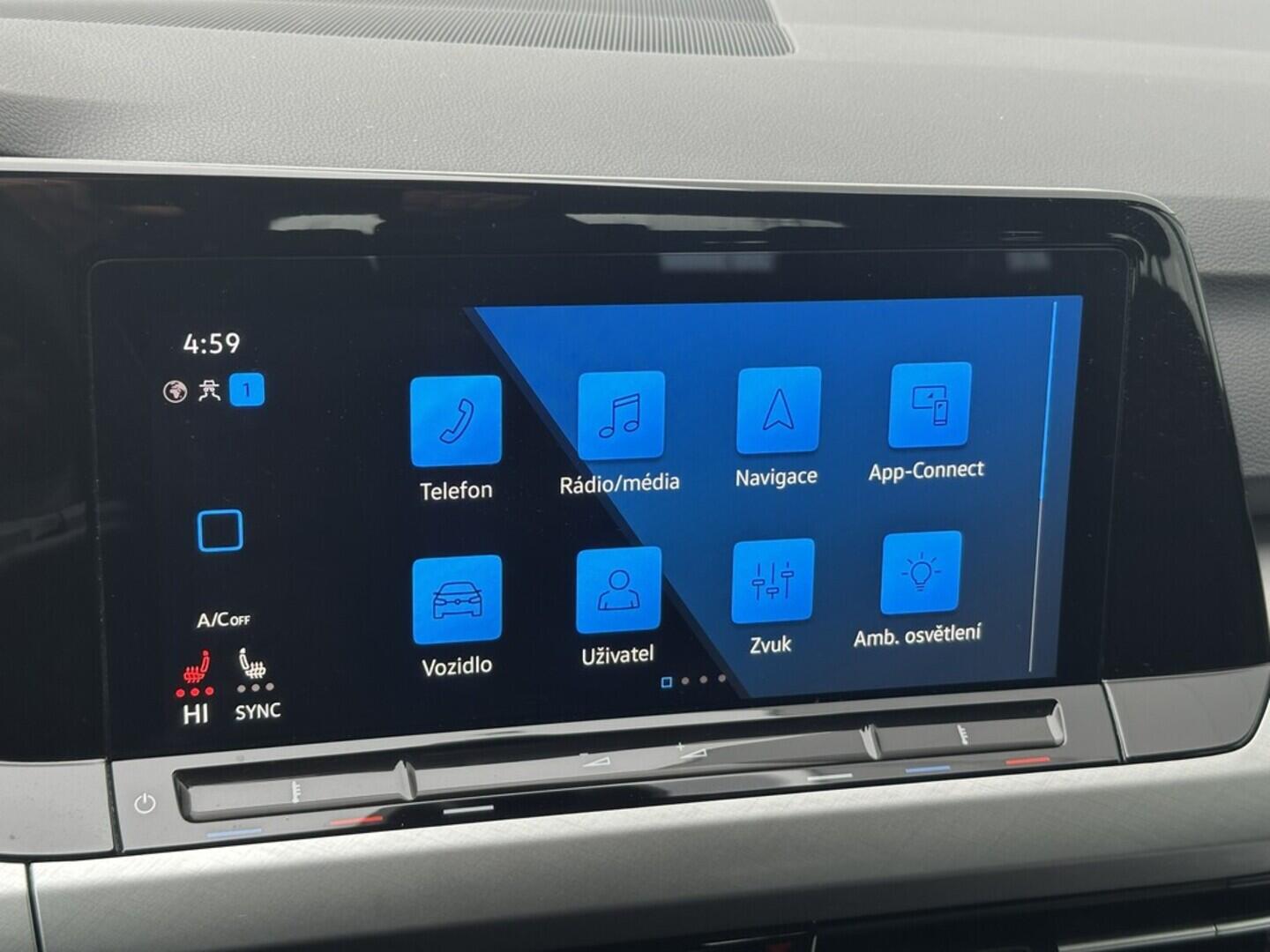 O619K01128_25.webp_GOLF VARIANT Life 1.0 TSI 81 kW manuál, DPH