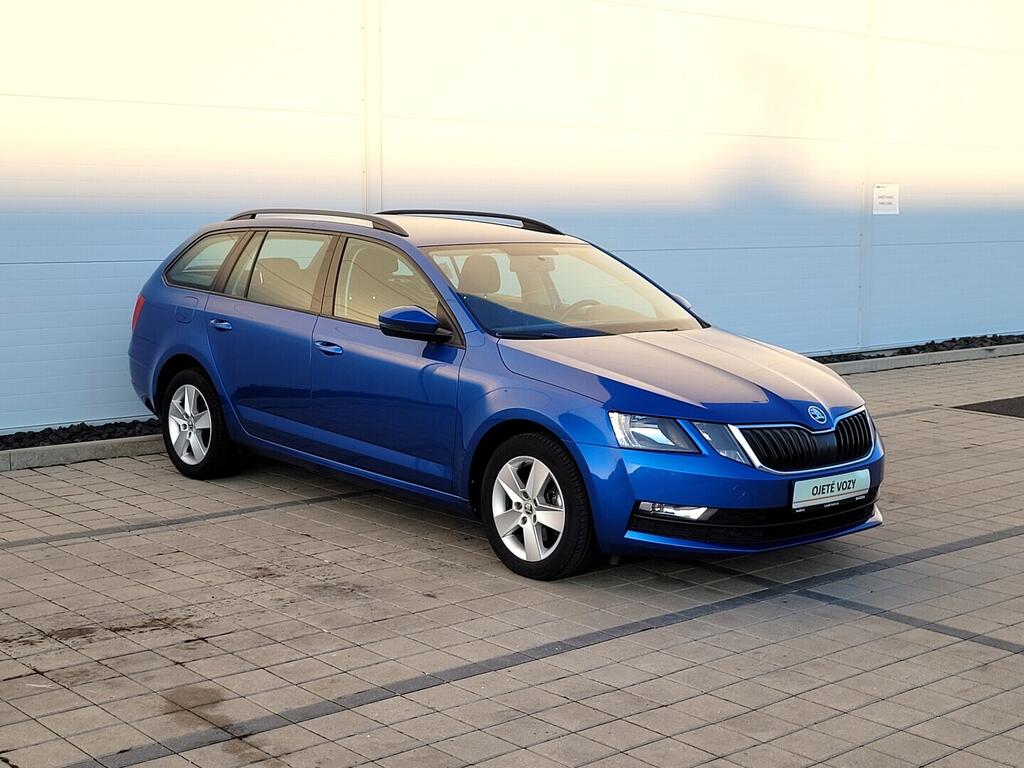 O619K01129_11.webp_OCTAVIA Ambition 1.0 TSI 85 kW manuál, DPH