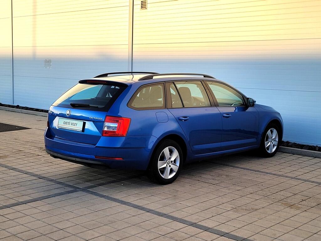 O619K01129_13.webp_OCTAVIA Ambition 1.0 TSI 85 kW manuál, DPH