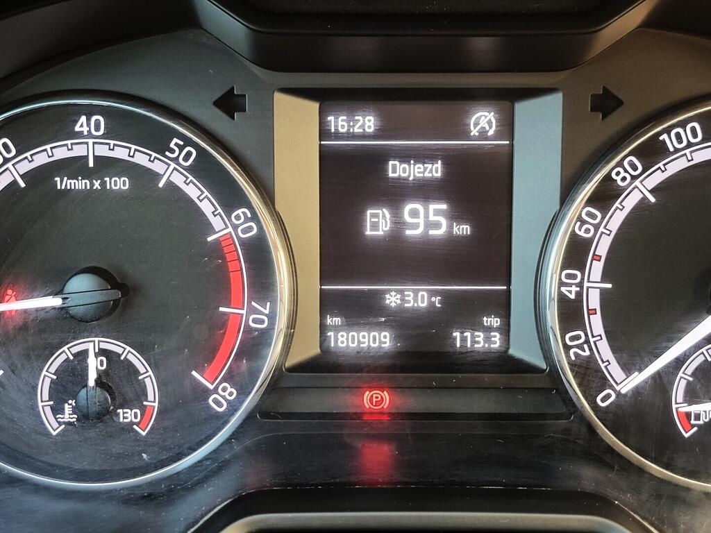 O619K01129_17.webp_OCTAVIA Ambition 1.0 TSI 85 kW manuál, DPH