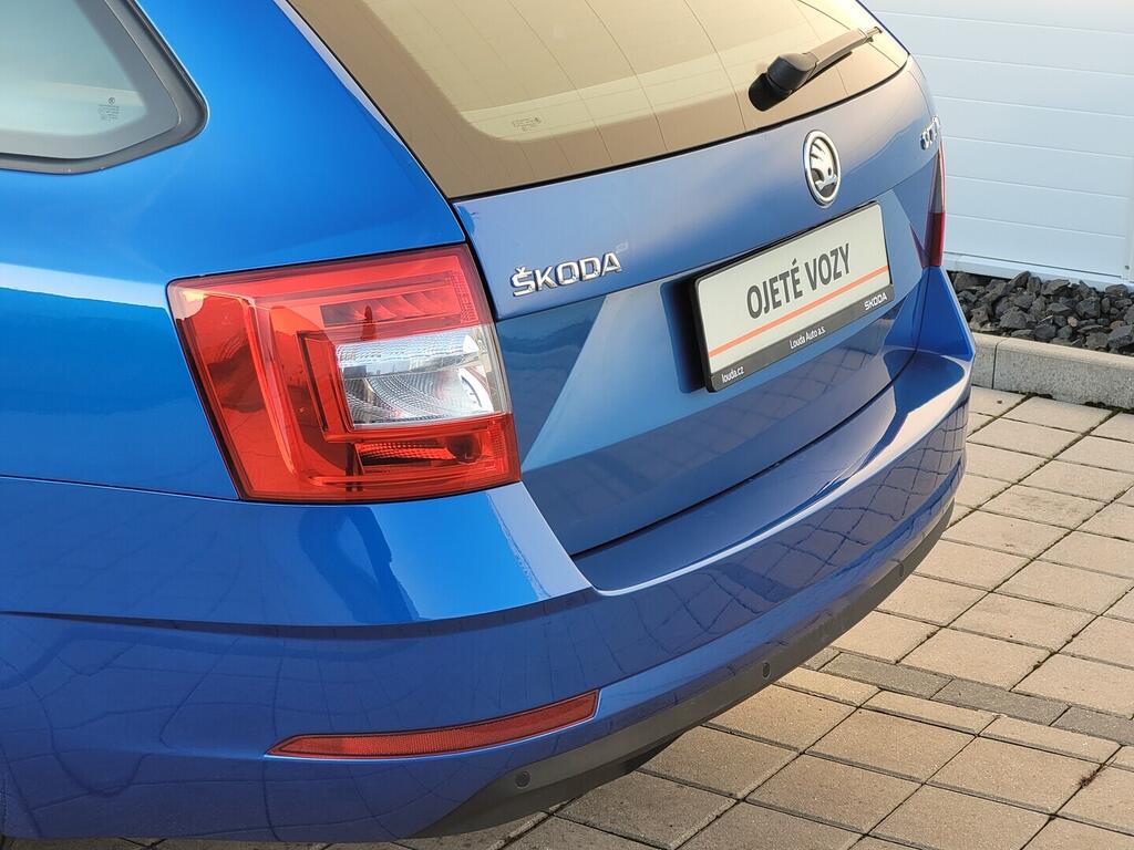 O619K01129_28.webp_OCTAVIA Ambition 1.0 TSI 85 kW manuál, DPH