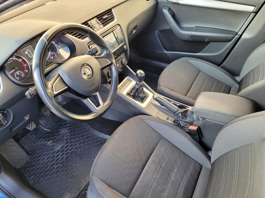 O619K01129_32.webp_OCTAVIA Ambition 1.0 TSI 85 kW manuál, DPH